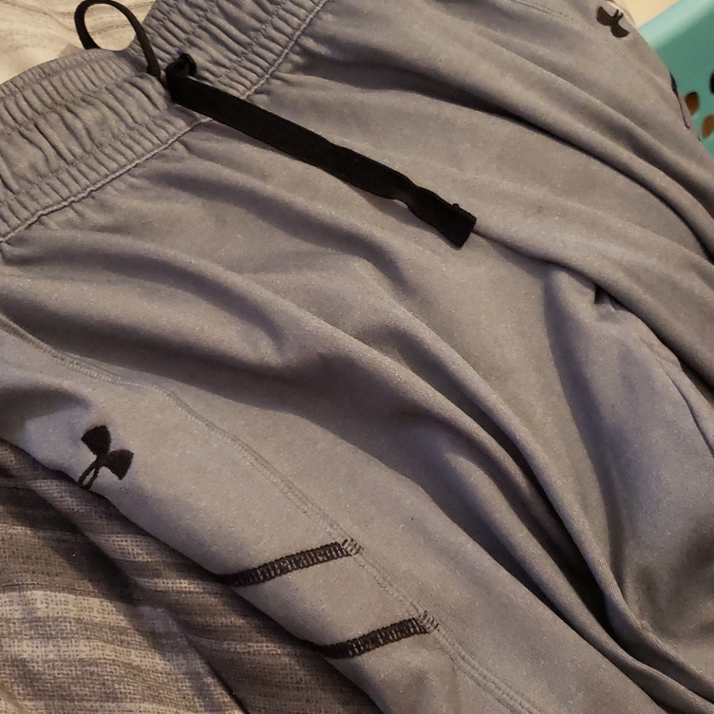 Under armor jogger pants